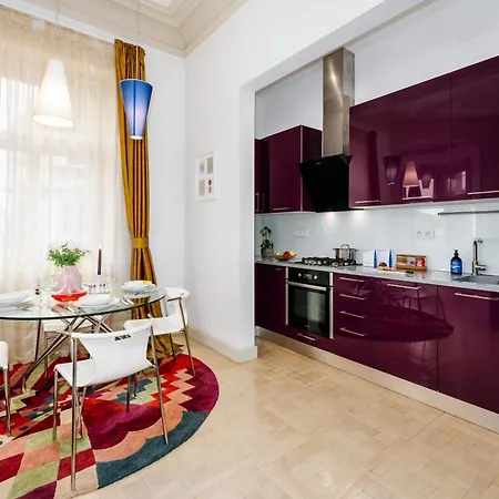 Days - 1min Old Town Square - 1bdr - Parizska Street Apartment